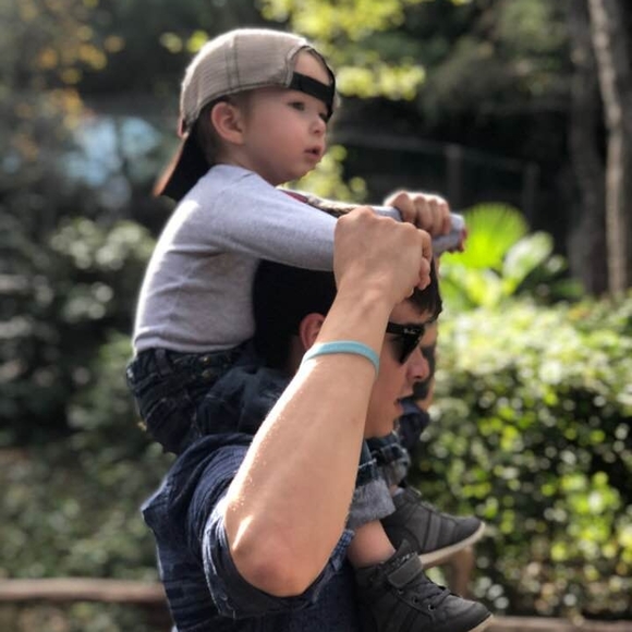 Meet your Posher, Chris - Picture 1 of 1